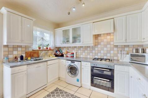 21-Tenterden-Road-02262025_220535 3.jpg