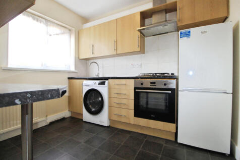 One Bedroom 1st Floor Flat To Rent