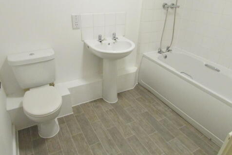 Lombardy House, Southwood Close, Swarcliffe, Leeds photo 3