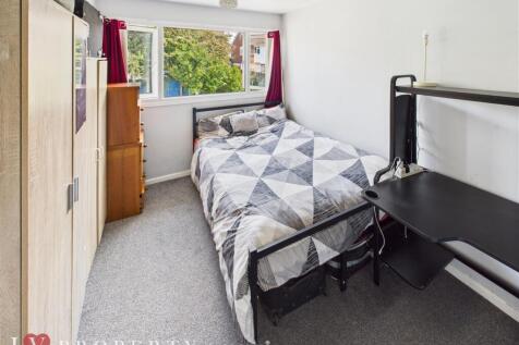 CAM05016G0-PR0104-ST