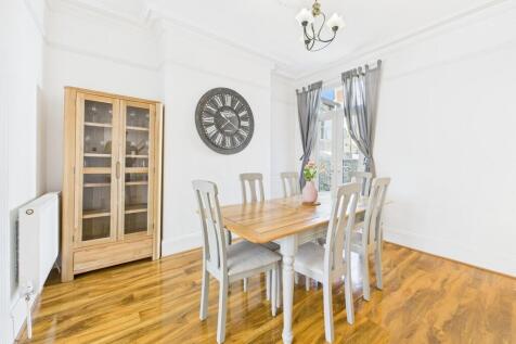 CAM03974G0-PR0120...