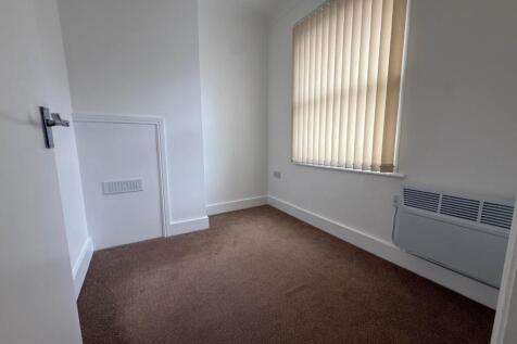 F2 Bedroom 2.jpg