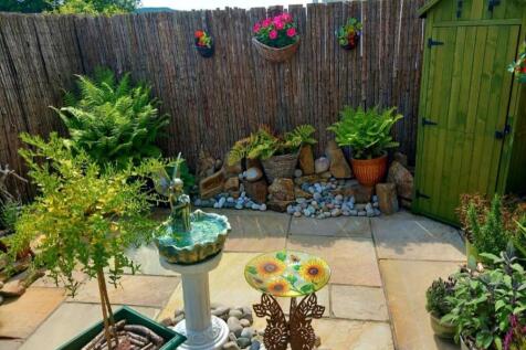 Rear Courtyard Garden