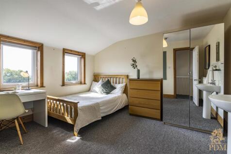 25DouglasRoad-1.jpg