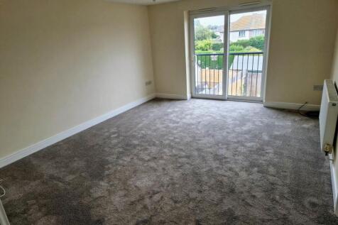 74b Stroud Road Lounge.jpg