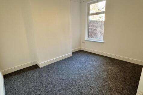 Highfield Grove, Rock Ferry, CH42 2DQ photo 4