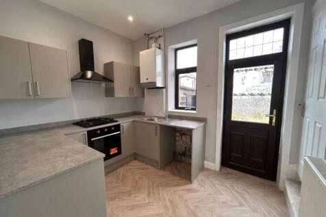 Dick Lane, Bradford, West Yorkshire, BD4 photo 3