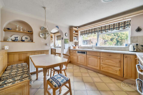 949b94dd-9bea-4e9...