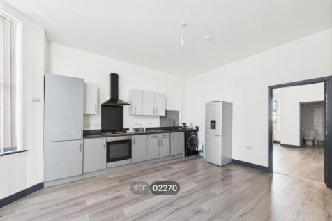 Kitchen &amp; Living area