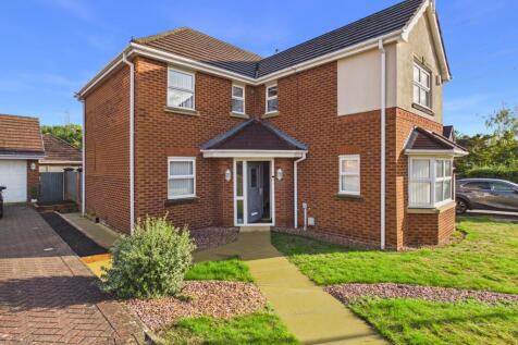 Lady Richeld Close, Runcorn, WA7 photo 3