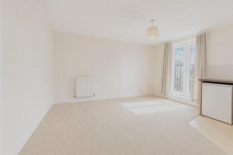 Britten Road, North Swindon photo 5