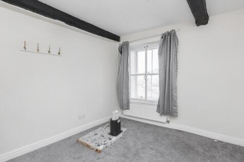 107 High Street, Witney, Oxfordshire, OX28 6HY