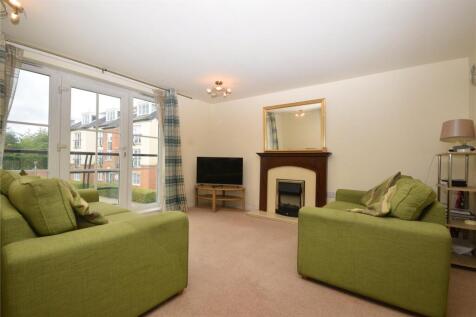 65 The Elms, Henconner Lane, Bramley, Leeds, West Yorkshire photo 4