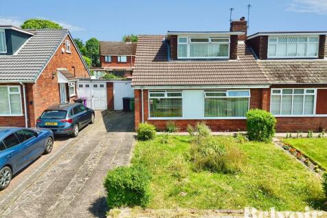 3-bed semi-detached on Johnson Avenue, Wednesfield, Wolverhampton, WV11, £1,250/mo