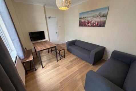 Mackintosh Place, ,  photo 4