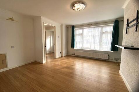 Linnet Close - Online Registration Required photo 4