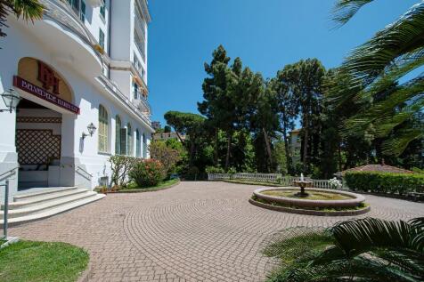 Front of the buildin