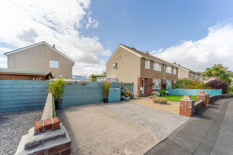 3 Bedroom Semi Detached for Sale