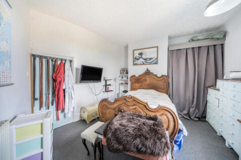 1347473-16-68b5d7...