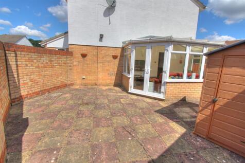 salc 22 courtyard (Custom).jpg