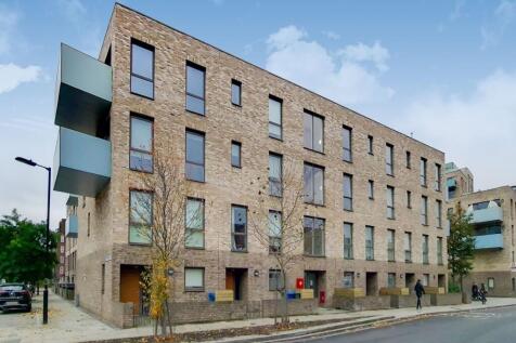 London, SE17 - property photo