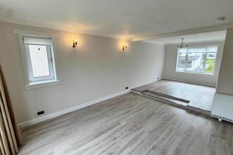 6 Kings Drive, Newton Mearns, G77 5JA photo 3