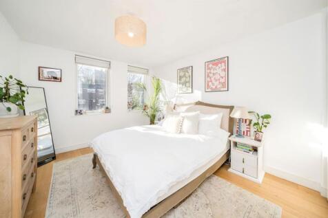 Gideon Road, Battersea photo 4