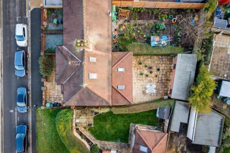 Daffodil Street Drone-1.jpg