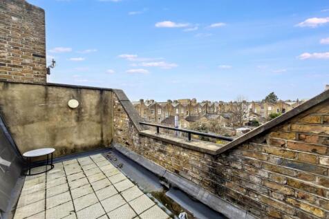 Flats A - C, 29 Nevill Road, Stoke Newington, London N16 8SL