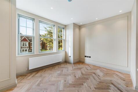 F4, 32 Creffield Road (1).jpg