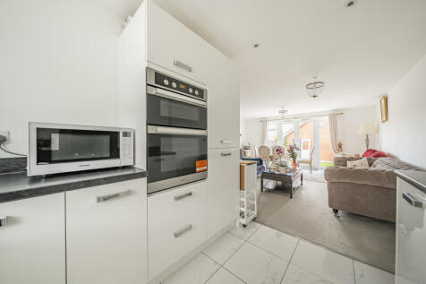 Newland Avenue, Bishop's Stortford, Hertfordshire, CM23 photo 3