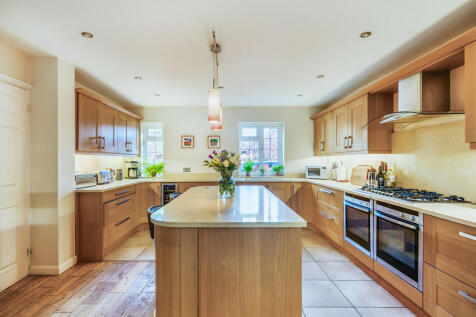 1342757-9-68bf3fd...