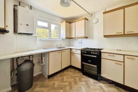 Shide Road, Newport, PO30 photo 5