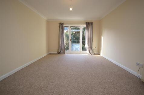 Ashworth Park, Kings Road photo 3