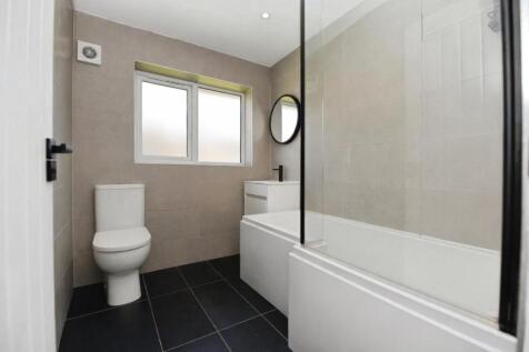 Bathroom Re-edit.jpg