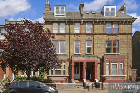One-Bedroom Flat with Roof Terrace, Crouch End