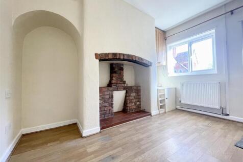 Living room 2.jpg