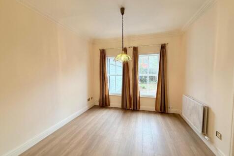 WhatsApp Image 2025-11-05 at 16.40.52_d7c9d116.jpg