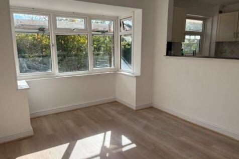 Living room 1.jpg