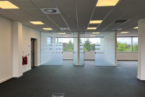 Office to rent Image 3