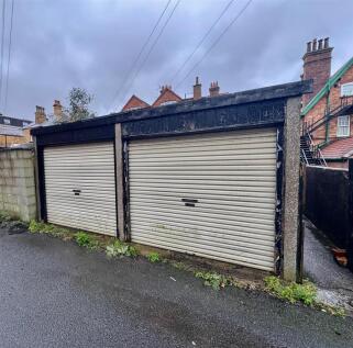 Garage.jpg