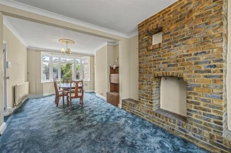 98 Central Avenue, Hounslow, TW3 2QL-16.JPG