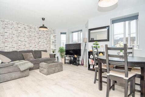 LIVING ROOM/KITCHEN