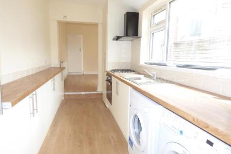 Pyatt Street, Meadows, Nottingham photo 3