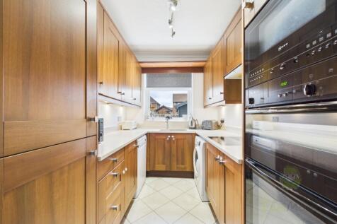 CAM05477G0-PR0018-STILL012