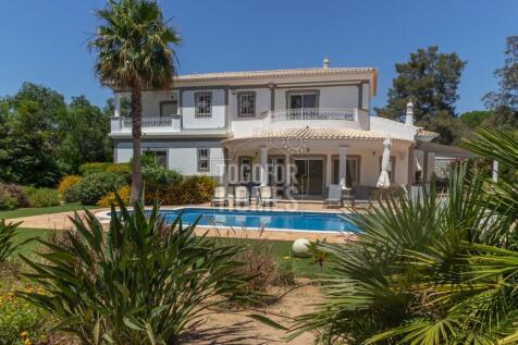 Villa &amp; Pool