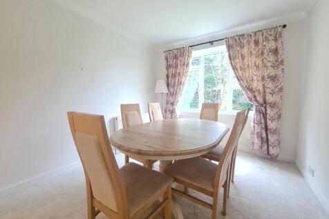Broomburn Drive, Newton Mearns, Glasgow, G77 photo 5