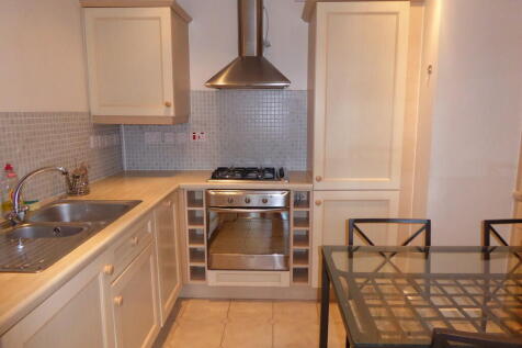 94 Nell Lane photo 3