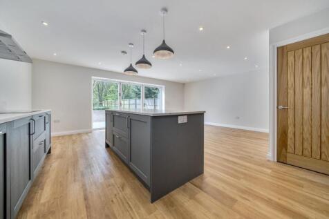 Kitchen 4.jpg
