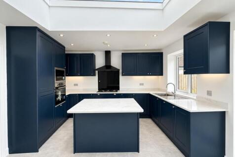 Open Plan Kitchen.jpeg